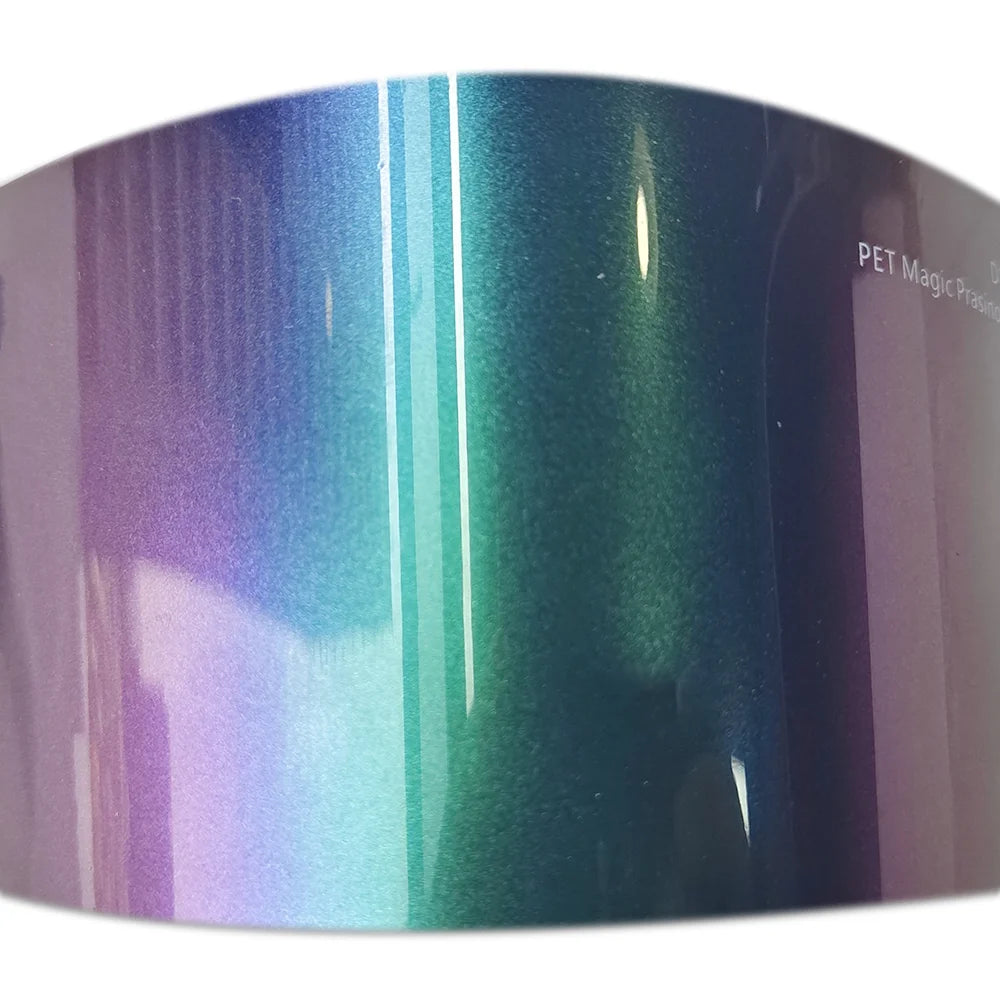 Vinilo Envolvente Color Shift – Magic Prasinous Rojo/Verde – Rotulación Completa de Coche