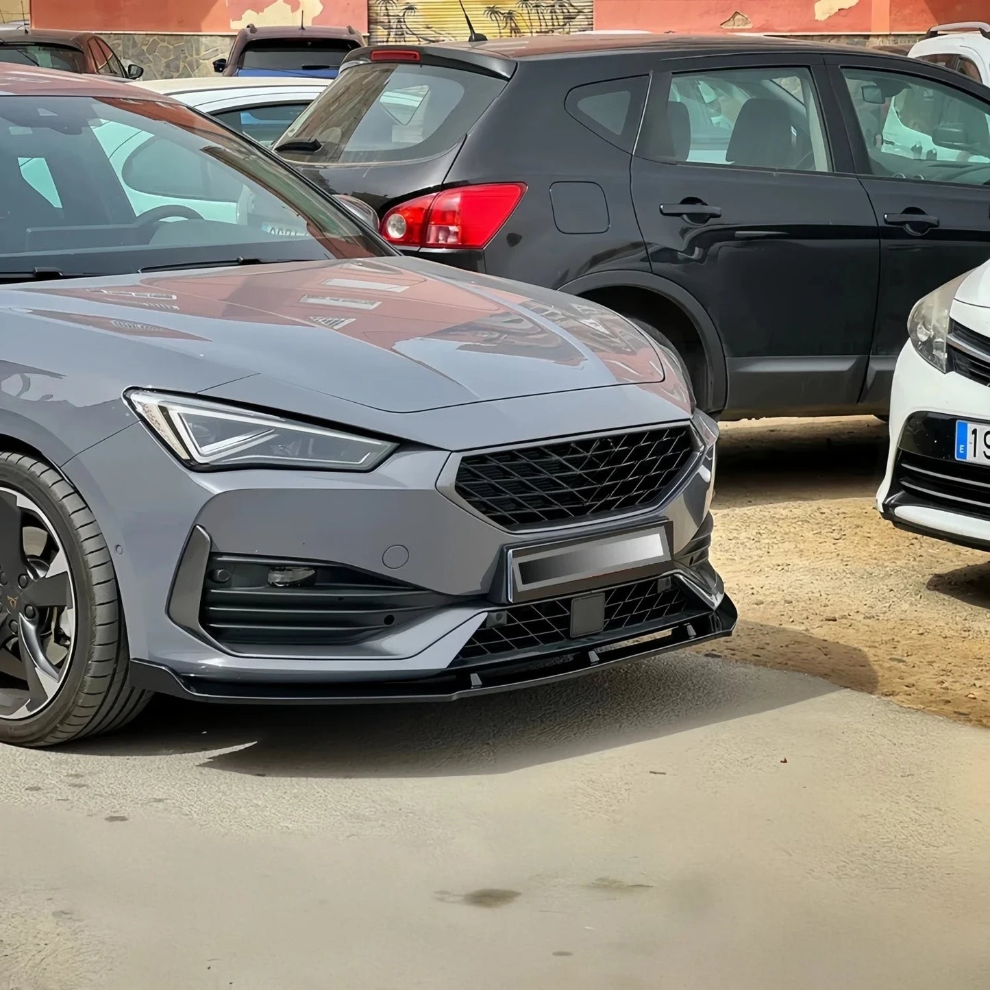 Lip Frontal Negro Brillante 3 Piezas – Seat León Mk4 Cupra 2021-2024