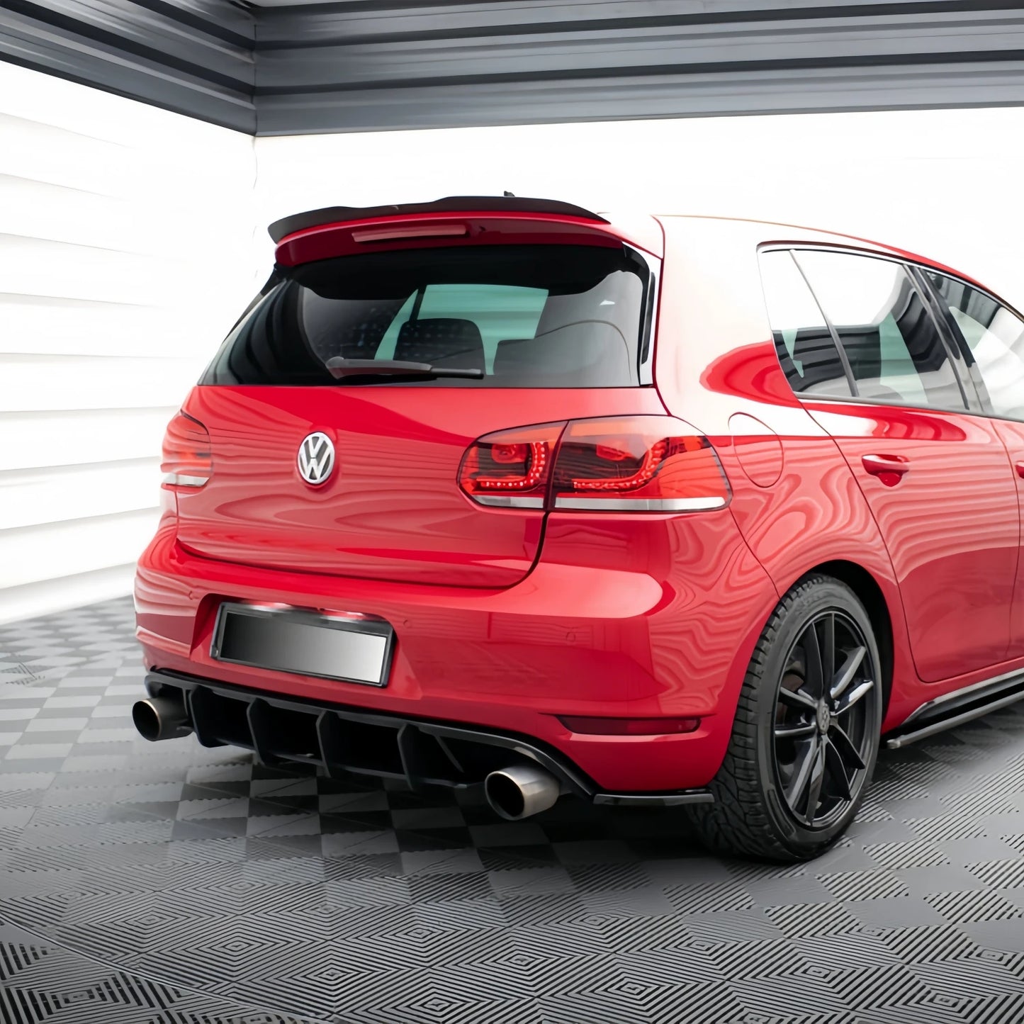 Alerón de techo estilo Maxton negro brillante para Volkswagen Golf MK6 GTI / GTD / R (2008–2012)