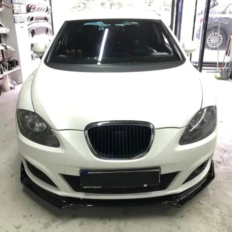 Lip Frontal Negro – Seat León Mk2 (2005-2009) Versión Standard