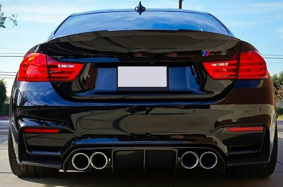 Difusor trasero 3 piezas estilo PSM negro brillante para BMW F80 M3 / F82 M4 (2015–2020)