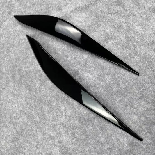 Pestañas faros negro brillante para Ford Fiesta MK8 (2017–2020)