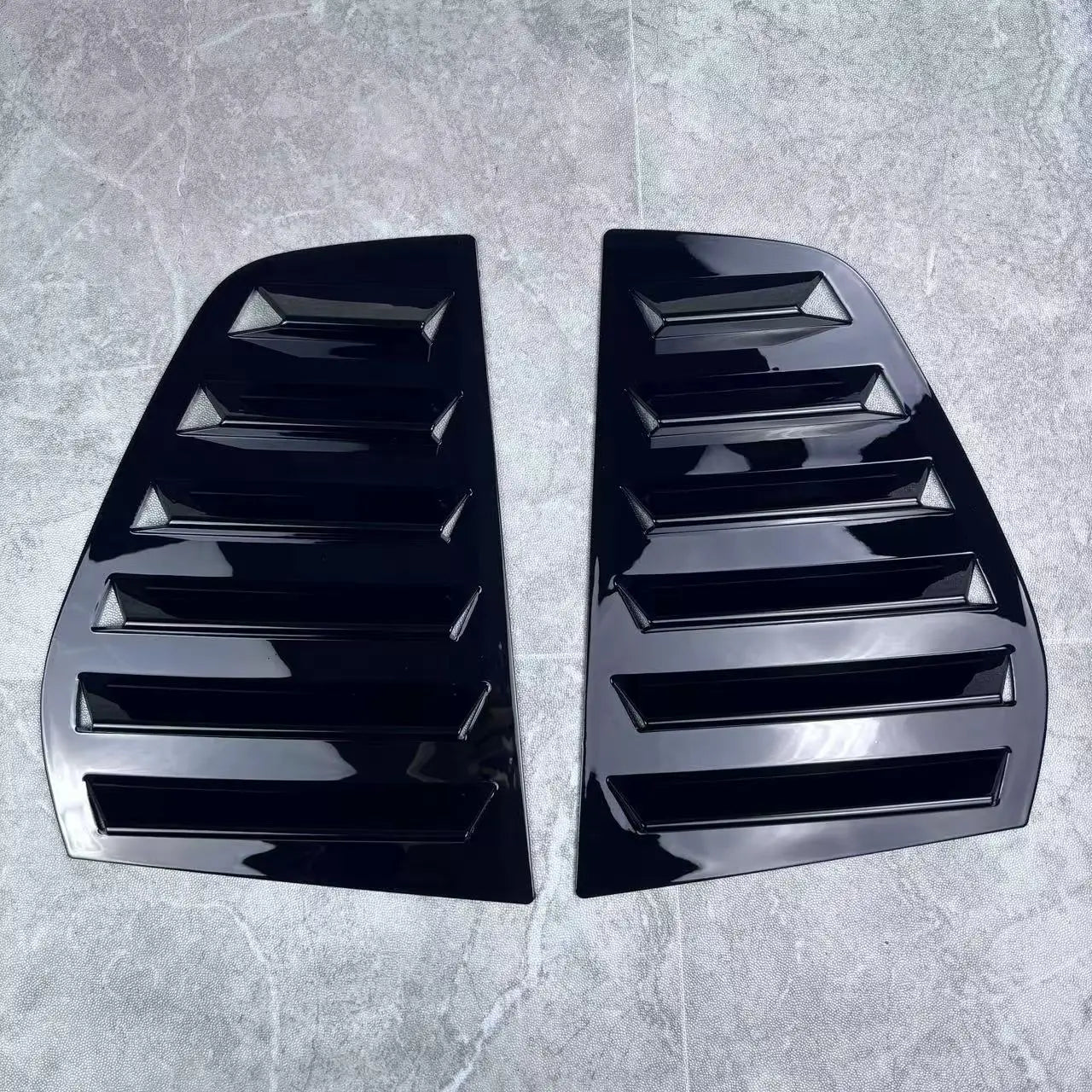Cubiertas de rejilla para ventanilla trasera Volkswagen Golf MK5 (2003–2009)