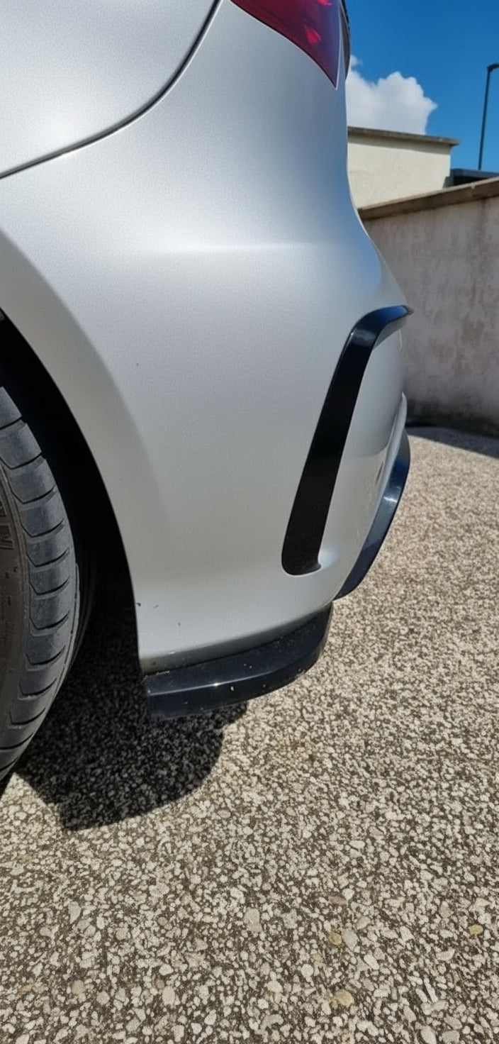 Canards traseros negro brillante para Mercedes-Benz Clase A W176 A200 / A250 / A260 / A45 AMG (2013–2018)