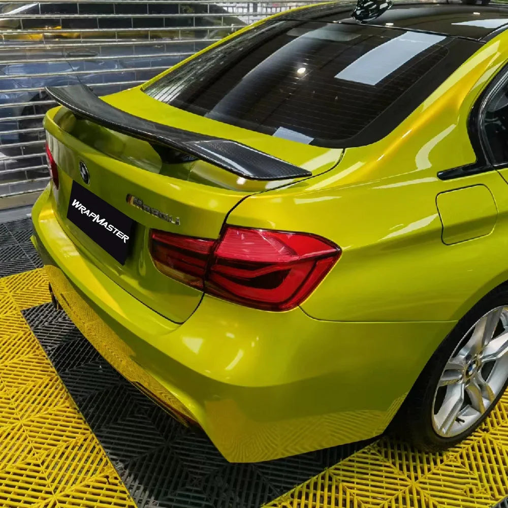Vinilo Envolvente Amarillo Limón Metálico Brillante – Rotulación Completa de Coche