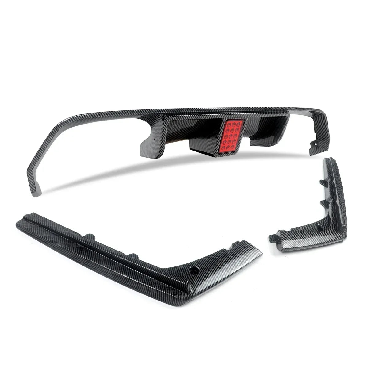 Difusor trasero efecto carbono con luz para BMW F80 M3 / F82 F83 M4 (2015–2020)