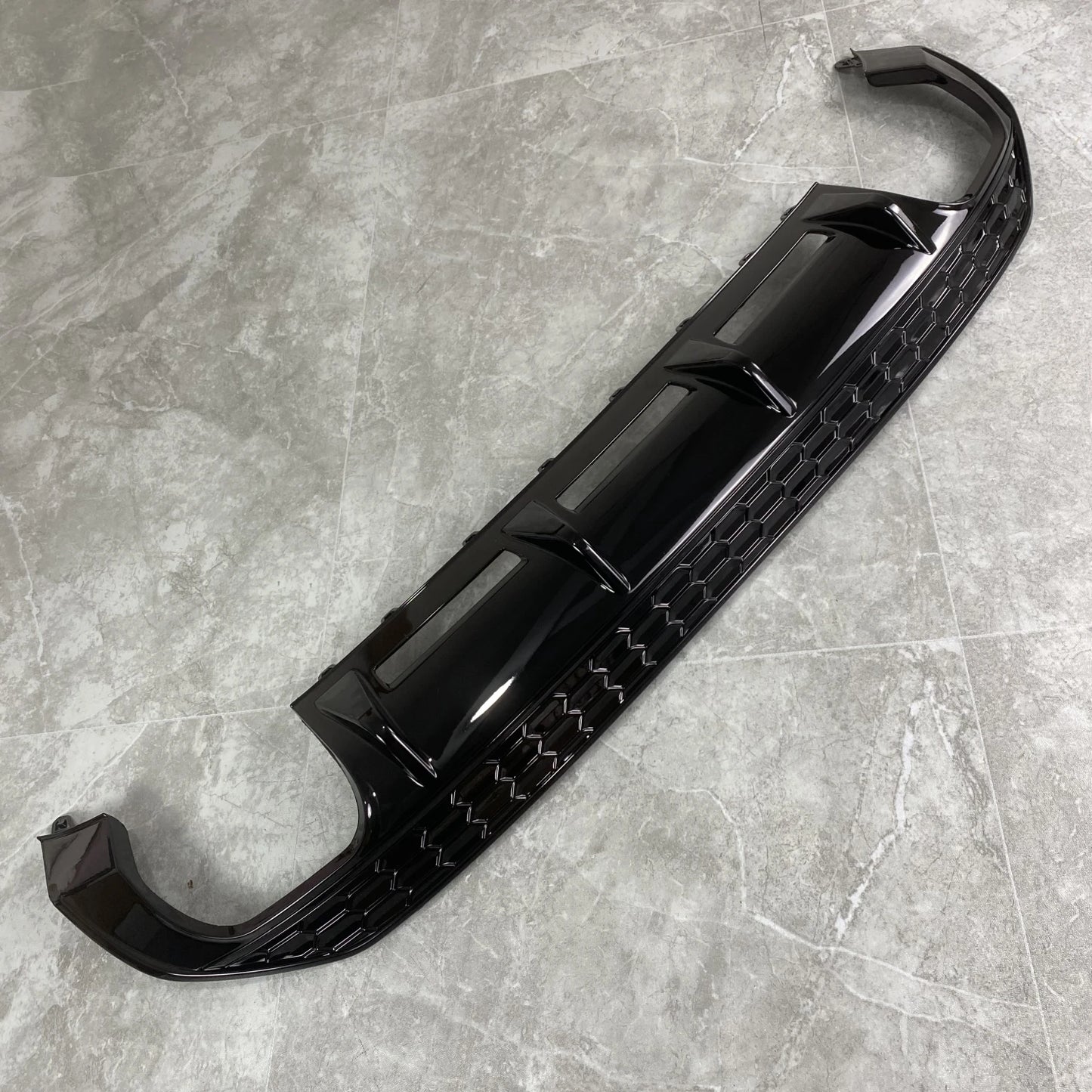 Difusor trasero negro brillante para Audi S3 / A3 8Y S-Line Sportback (2020–2023)