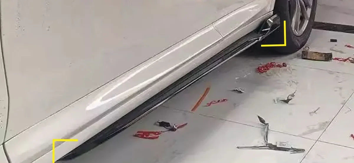 Taloneras laterales negro brillante para BMW X3 / X3M G01 y X4 / X4M G02 (2018–2023)