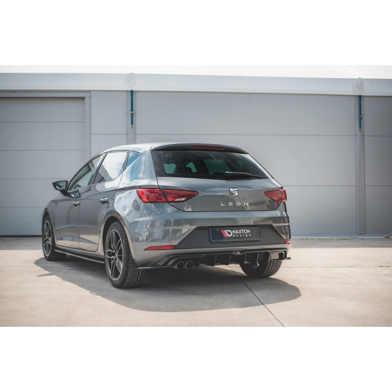 https://viperscar.com/48729-large_default/difusor-maxton-design-seat-leon-mk3-fr-fl-2017-2020.jpg