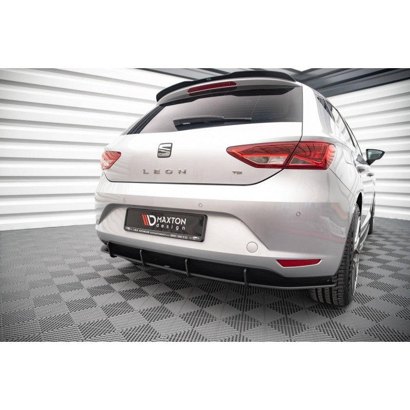 https://viperscar.com/55604-large_default/difusor-street-pro-seat-leon-mk3-hatchback-.jpg