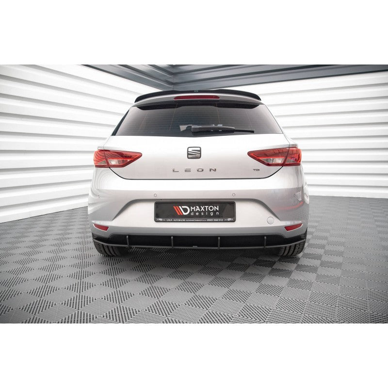 https://viperscar.com/55606-large_default/difusor-street-pro-seat-leon-mk3-hatchback-.jpg