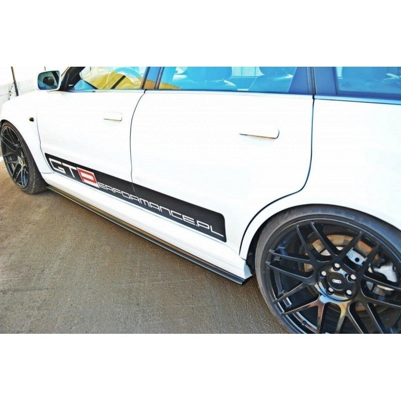Taloneras Faldones Laterales Maxton Design Audi RS4 B5 ABS Negro Brillante Deportivo