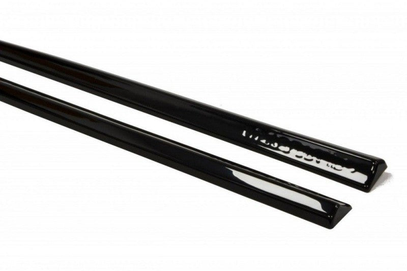 Taloneras Maxton Design para Audi A3 S-Line y S3 8V Sportback