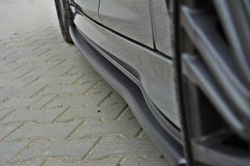 https://viperscar.com/38817-large_default/faldones-ford-focus-iii-rs.jpg