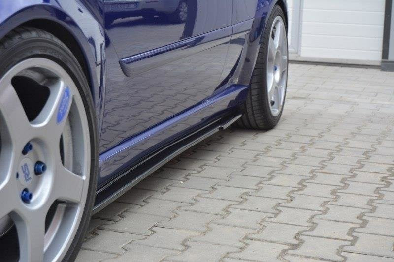 https://viperscar.com/40248-large_default/faldones-ford-focus-mk1-rs.jpg