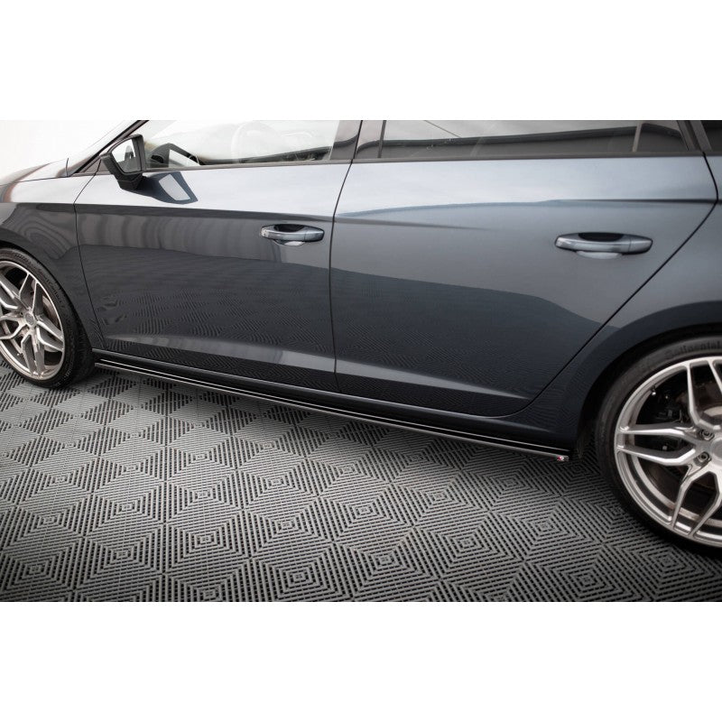 https://viperscar.com/66363-large_default/faldones-seat-leon-iii-cupra-2017-.jpg