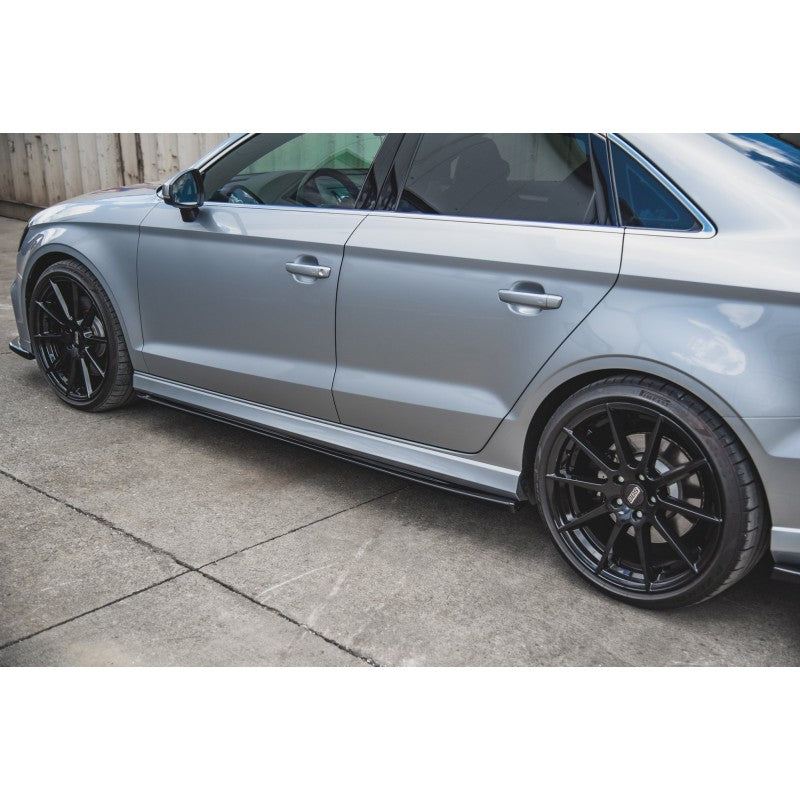 Taloneras V2 Maxton Design para Audi S3 y A3 8V Sedan