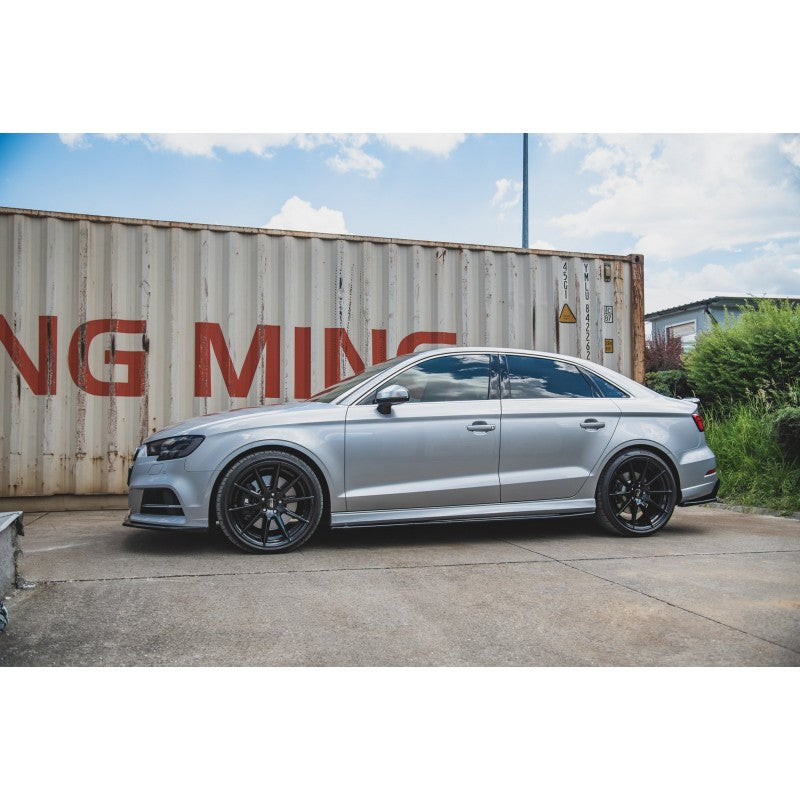 Taloneras V2 Maxton Design para Audi S3 y A3 8V Sedan