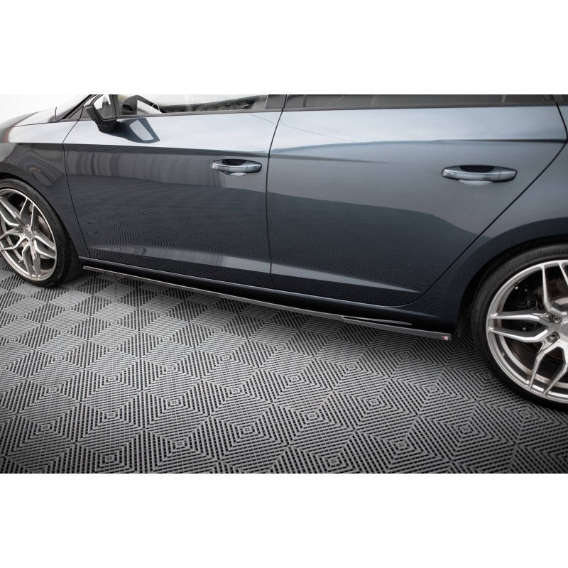 https://viperscar.com/66306-large_default/faldones-v5-seat-leon-cuprafr-mk3-facelift-2017-.jpg