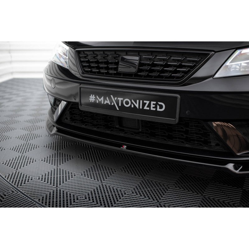 https://viperscar.com/62934-large_default/lip-v1-maxton-seat-leon-hatchback-st-mk3-fl-2016-2020.jpg