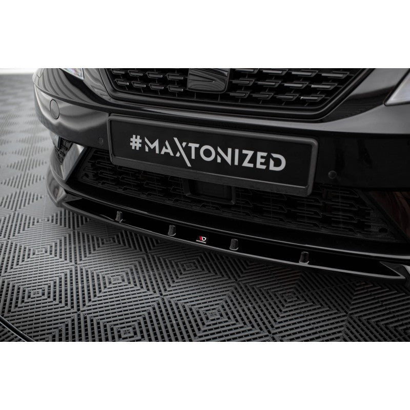 https://viperscar.com/62940-large_default/lip-v1-maxton-seat-leon-hatchback-st-mk3-fl.jpg