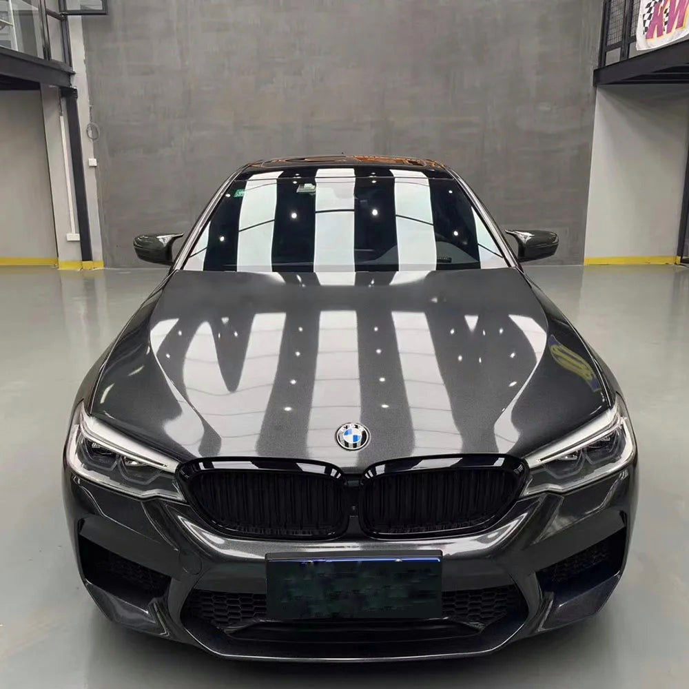 Vinilo Envolvente Gris Oscuro Metálico Brillante – Rotulación Completa de Coche