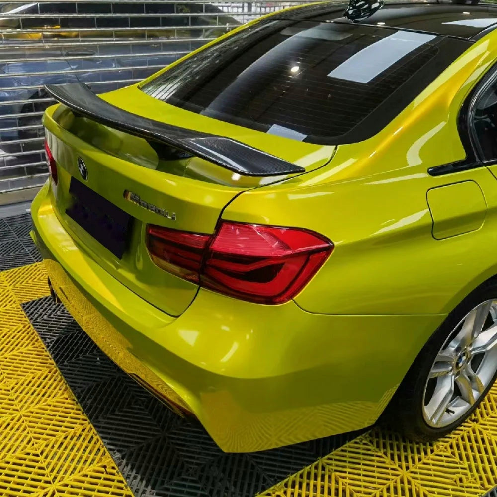 Vinilo Envolvente Amarillo Limón Metálico Brillante – Rotulación Completa de Coche