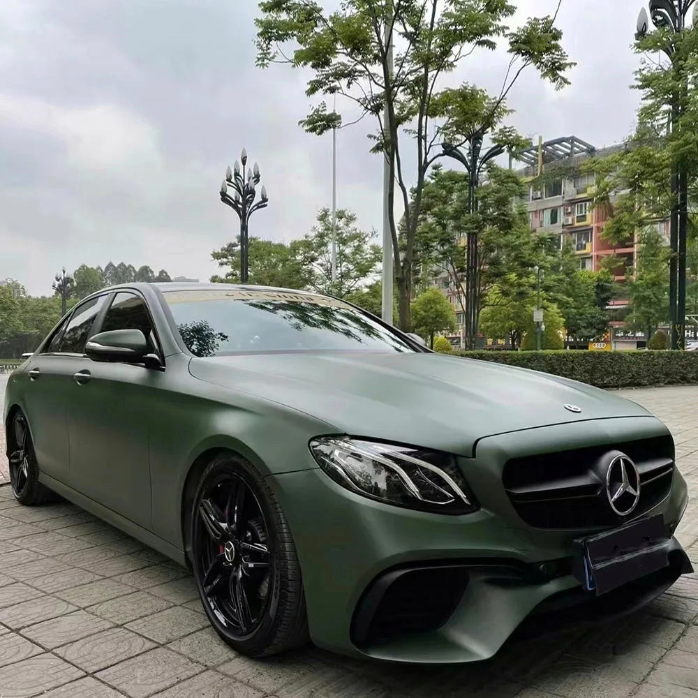 Vinilo Envolvente Verde Militar Mate – Rotulación Completa de Coche