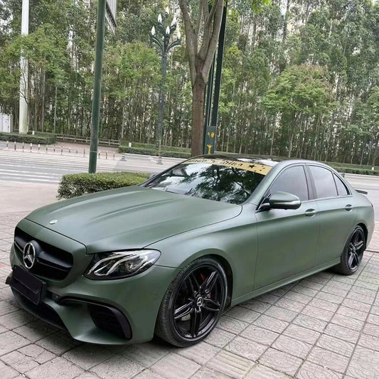 Vinilo Envolvente Verde Militar Mate – Rotulación Completa de Coche
