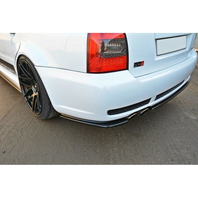 Splitter Trasero Maxton Design Audi RS4 B5 | Mejora Estética Deportiva Duradera