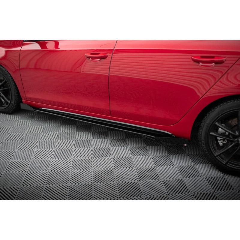 https://viperscar.com/65078-large_default/taloneras-con-flaps-street-pro-maxton-design-vw-golf-mk6-gti.jpg