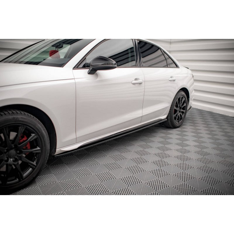 Taloneras Deportivas Maxton Design Audi A4 B9 FL Negro Brillante