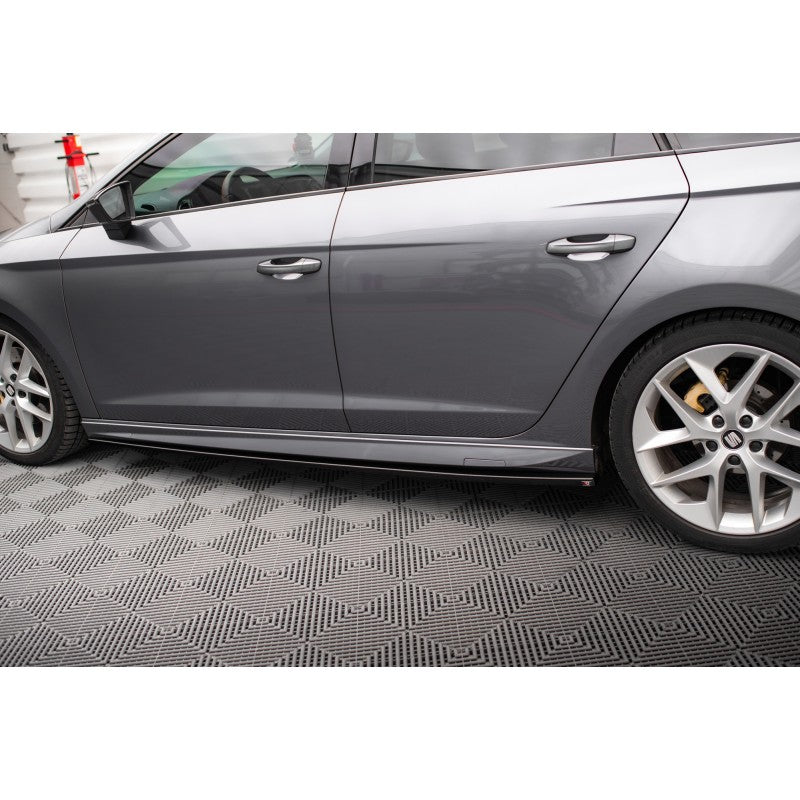 https://viperscar.com/73001-large_default/taloneras-maxton-design-v5-seat-leon-cupra-fr-estandar-mk3-mk3-fl.jpg