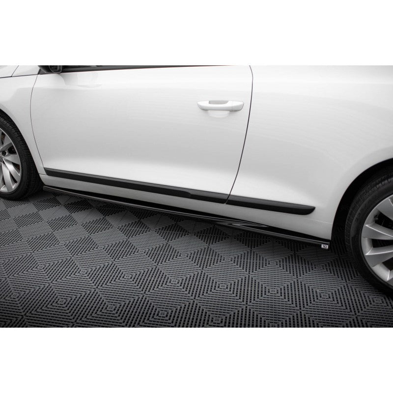 Taloneras Laterales Aerodinámicas Maxton Design para VW Scirocco Mk3 FL 2014-2017