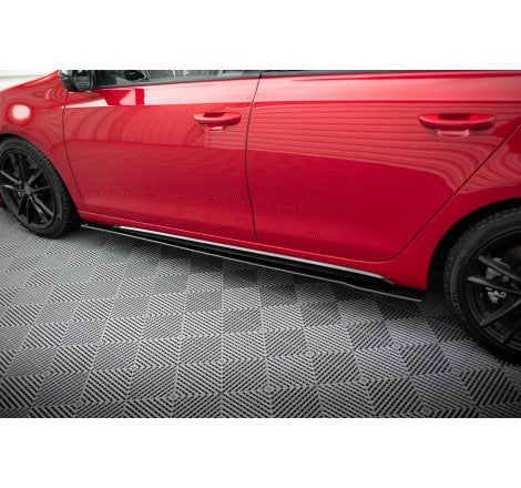 https://viperscar.com/65085-home_default/taloneras-street-pro-maxton-design-vw-golf-mk6-gti.jpg