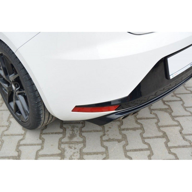 https://viperscar.com/48748-large_default/valance-trasero-seat-leon-iii-fr.jpg